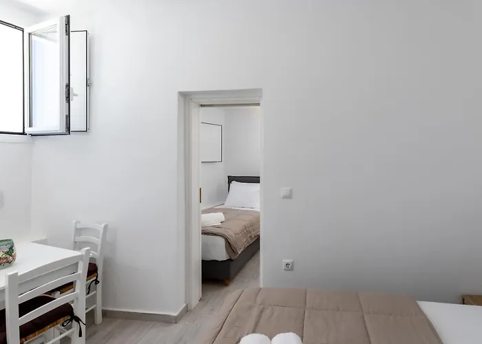 Apartment Ostrich Fira (Santorini)