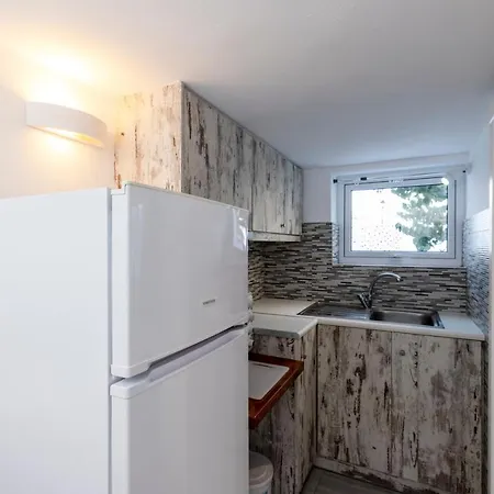 Ostrich * Fira (Santorini)