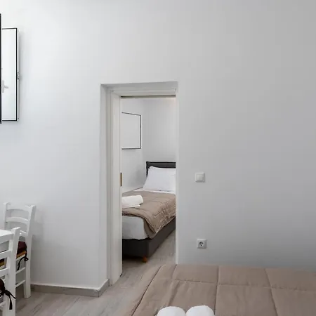 Apartment Ostrich Fira (Santorini)